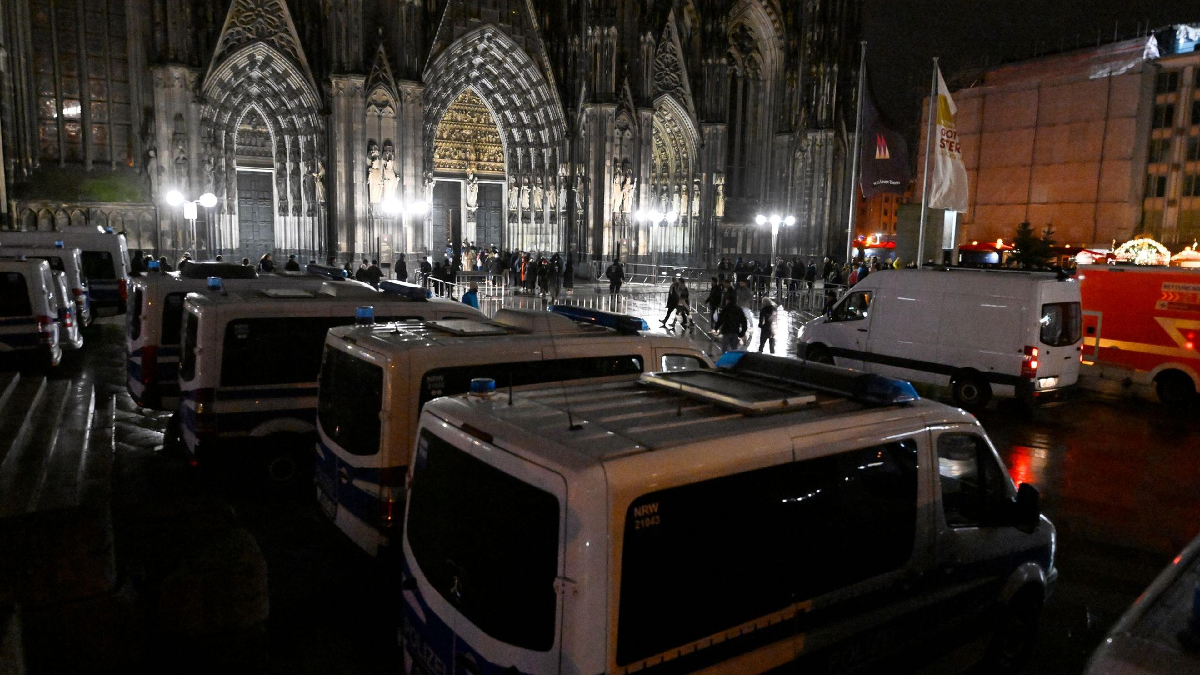 Polizei: Kontrollen Im Kölner Dom Ohne Vorkommnisse | Aachener Zeitung